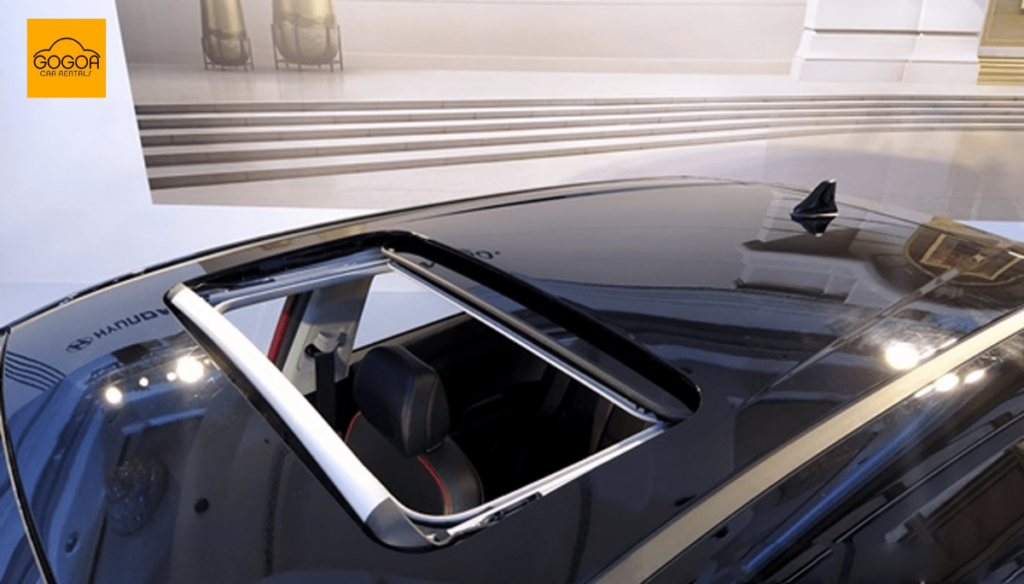 Hyundai i20 with sunroof Auto